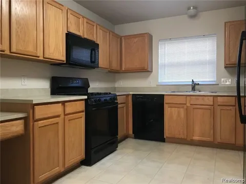 3107 PROMENADE CIRCLE