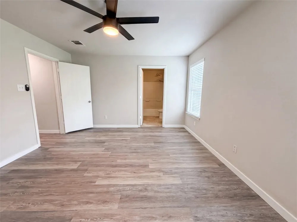 1076 Shadow Creek Boulevard Buda, TX 78610