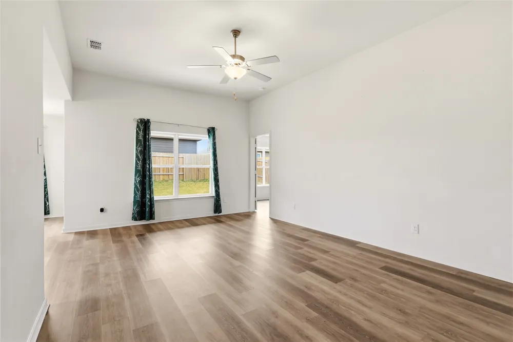 2405 Stillwater Drive Ponder, TX 76259