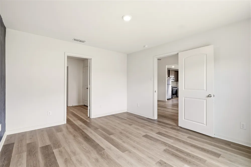 2405 Stillwater Drive Ponder, TX 76259