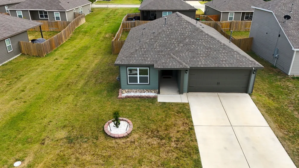 2405 Stillwater Drive Ponder, TX 76259