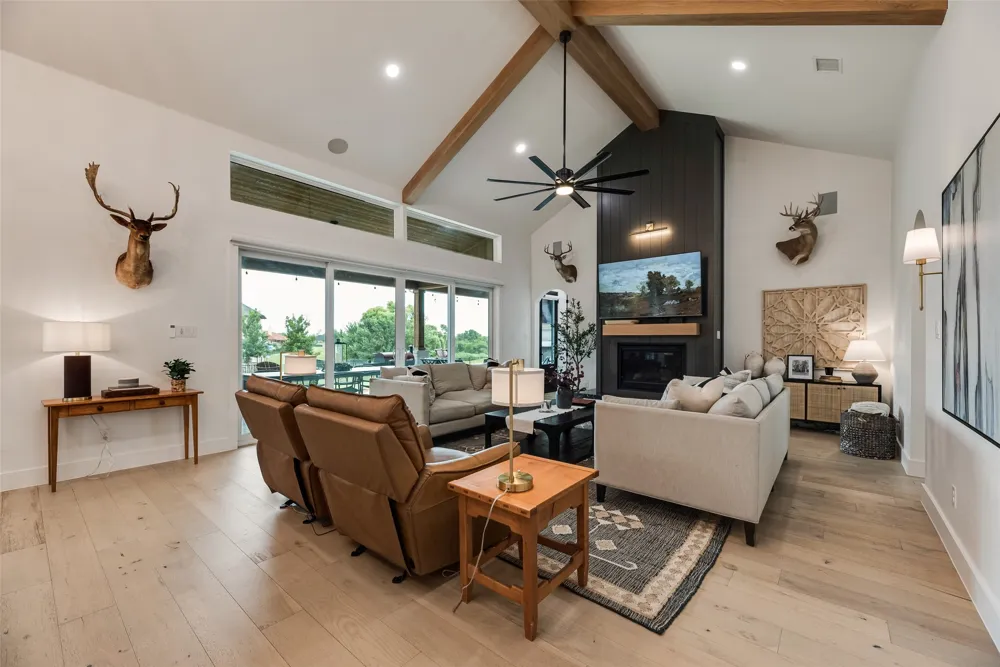 1305 Wolf Ridge Run Gunter, TX 75058