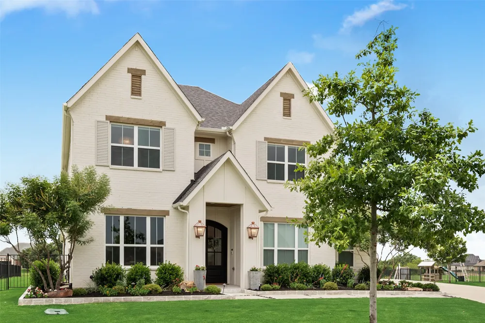1305 Wolf Ridge Run Gunter, TX 75058