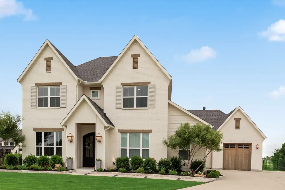 1305 Wolf Ridge Run Gunter, TX 75058