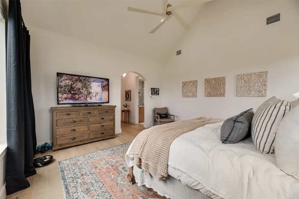 1305 Wolf Ridge Run Gunter, TX 75058