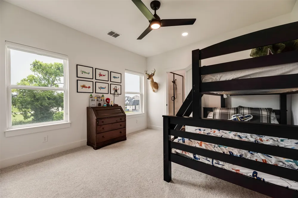 1305 Wolf Ridge Run Gunter, TX 75058