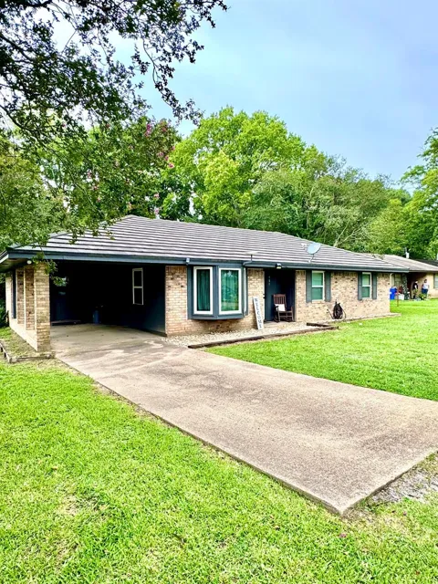 101 Green Meadows