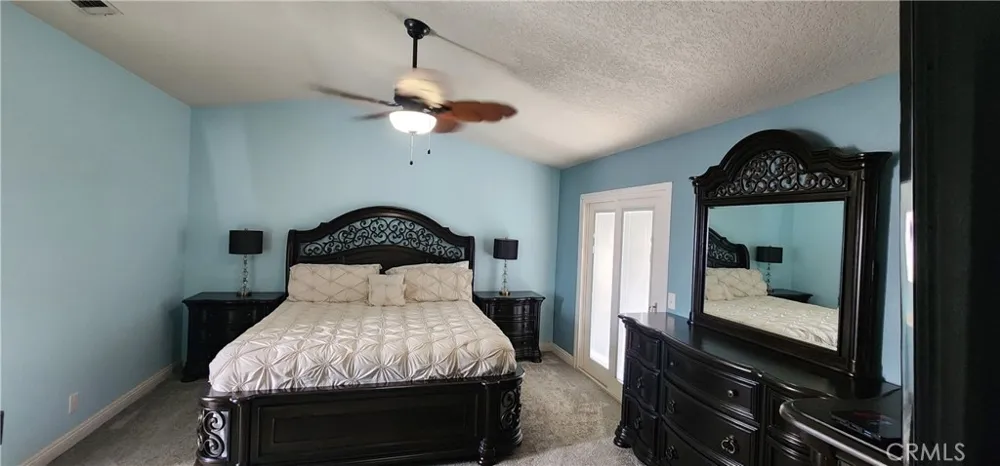 15009 Hopland Victorville, CA 92394