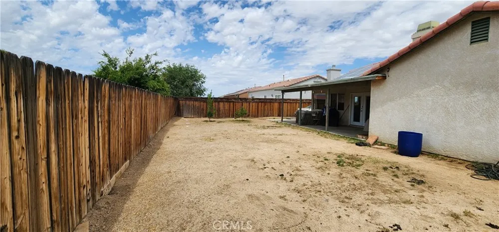 15009 Hopland Victorville, CA 92394