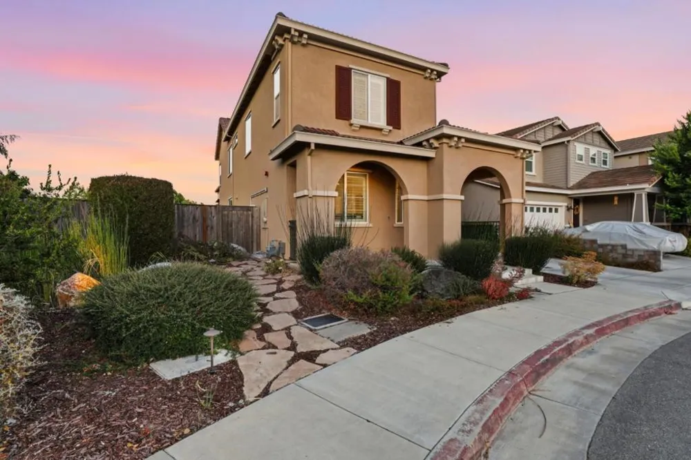 1860 Thyme Court Gilroy, CA 95020