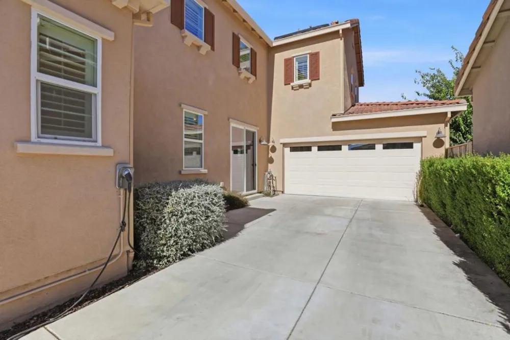 1860 Thyme Court Gilroy, CA 95020