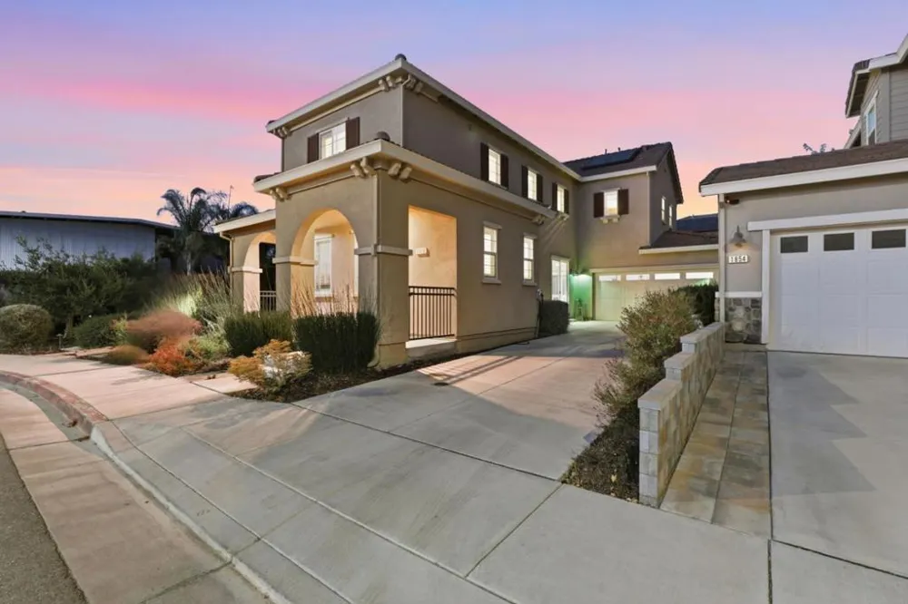 1860 Thyme Court Gilroy, CA 95020