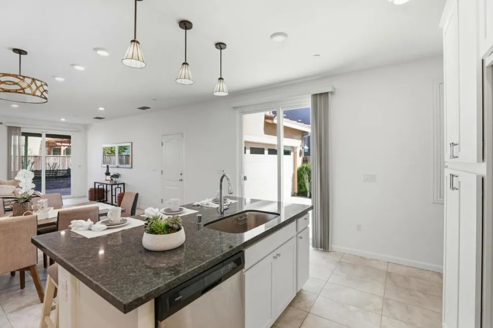 1860 Thyme Court Gilroy, CA 95020