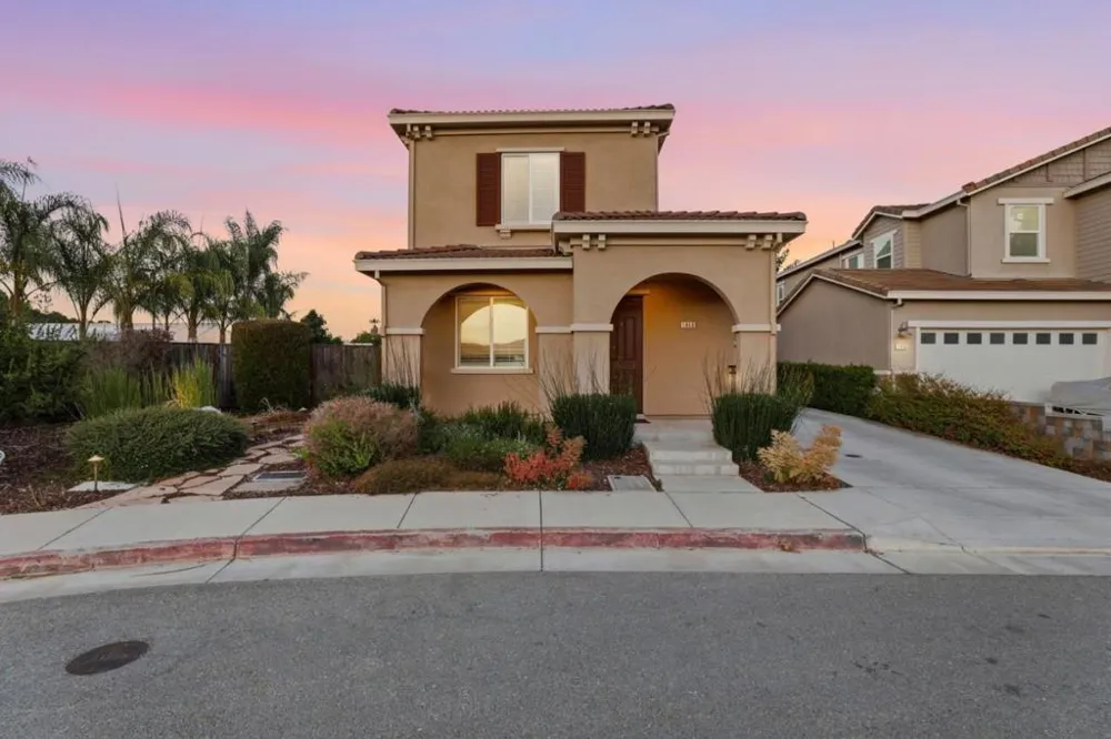 1860 Thyme Court Gilroy, CA 95020