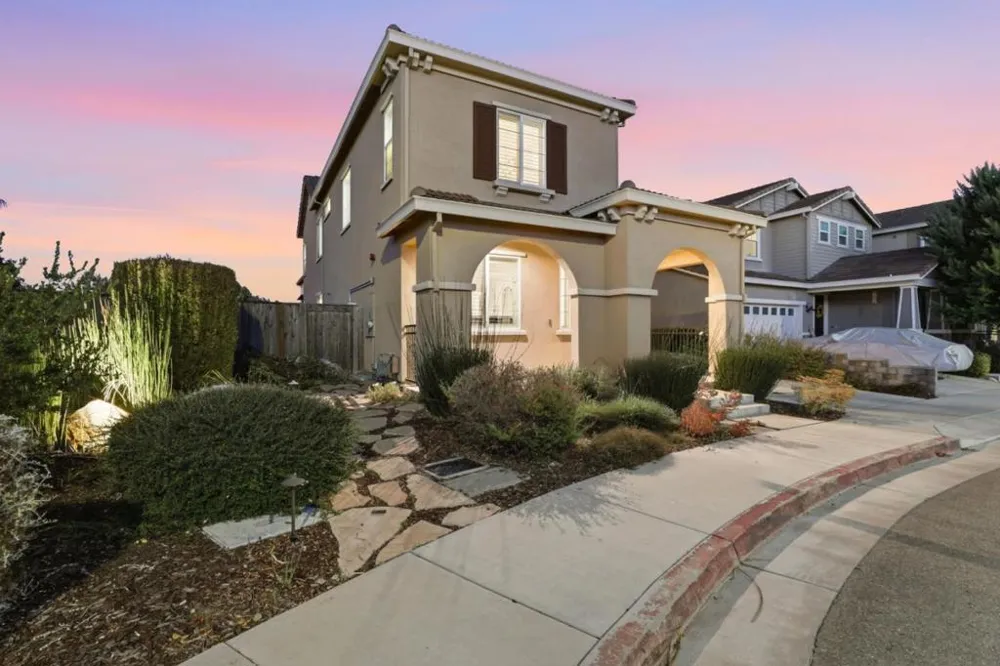 1860 Thyme Court Gilroy, CA 95020