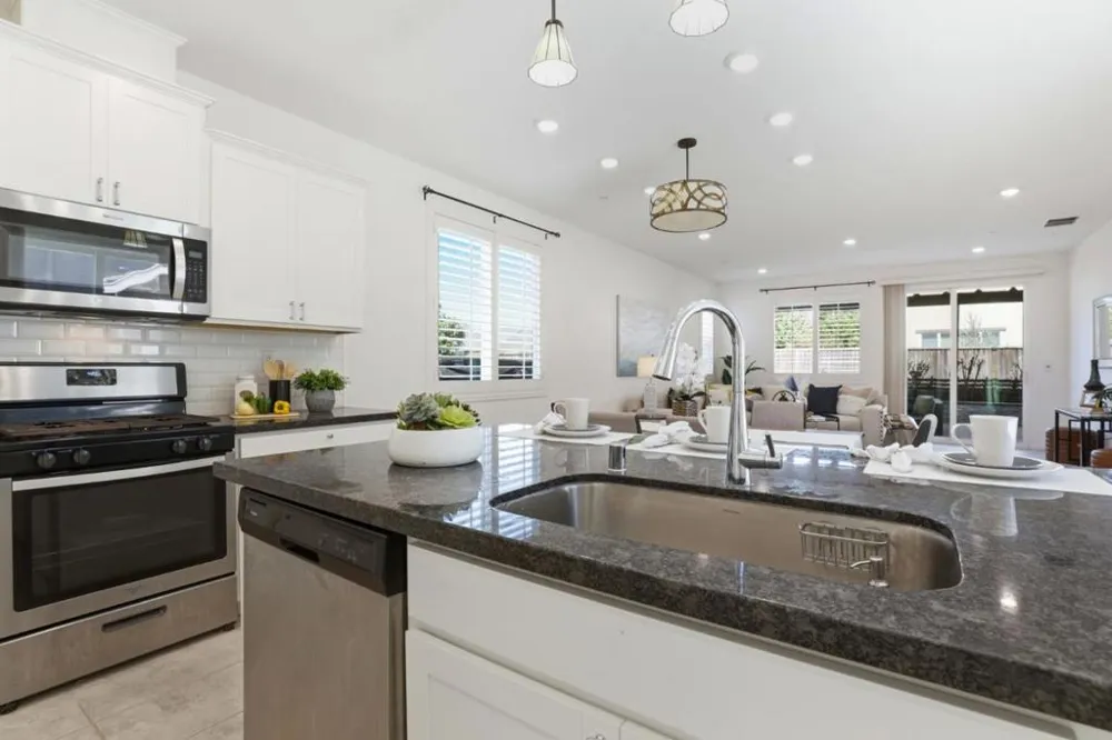 1860 Thyme Court Gilroy, CA 95020
