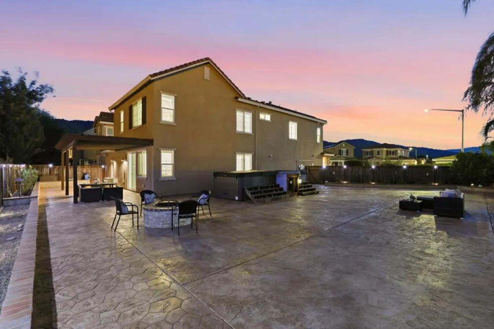 1860 Thyme Court Gilroy, CA 95020