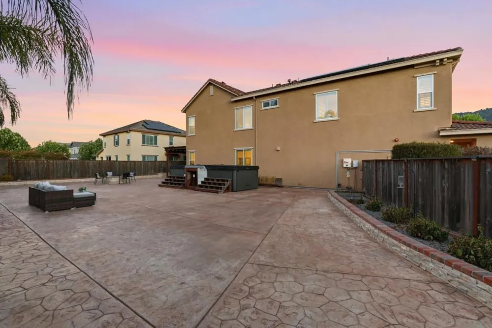 1860 Thyme Court Gilroy, CA 95020