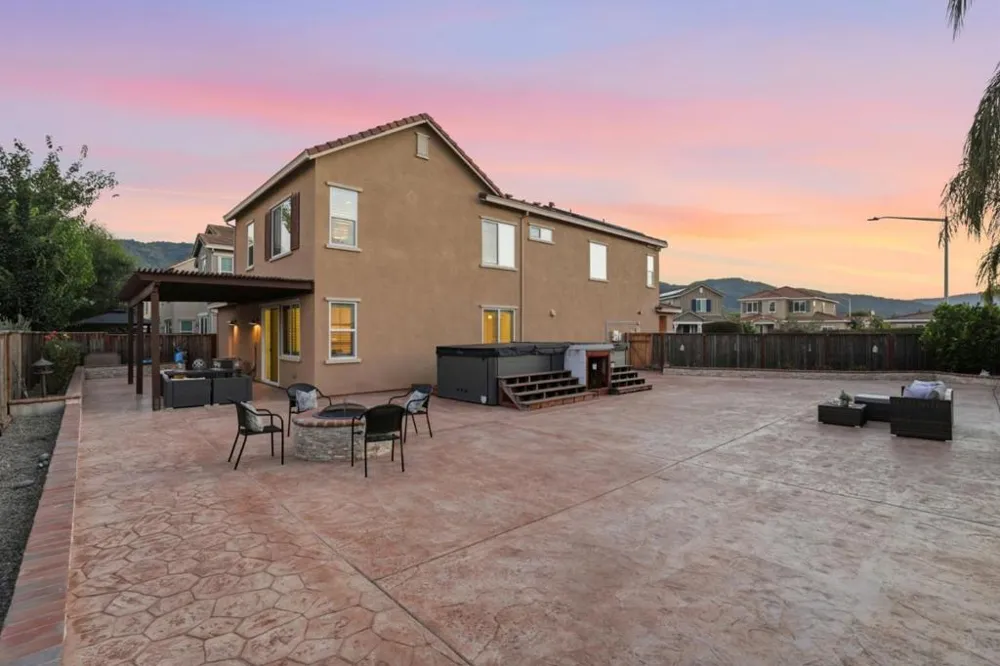 1860 Thyme Court Gilroy, CA 95020