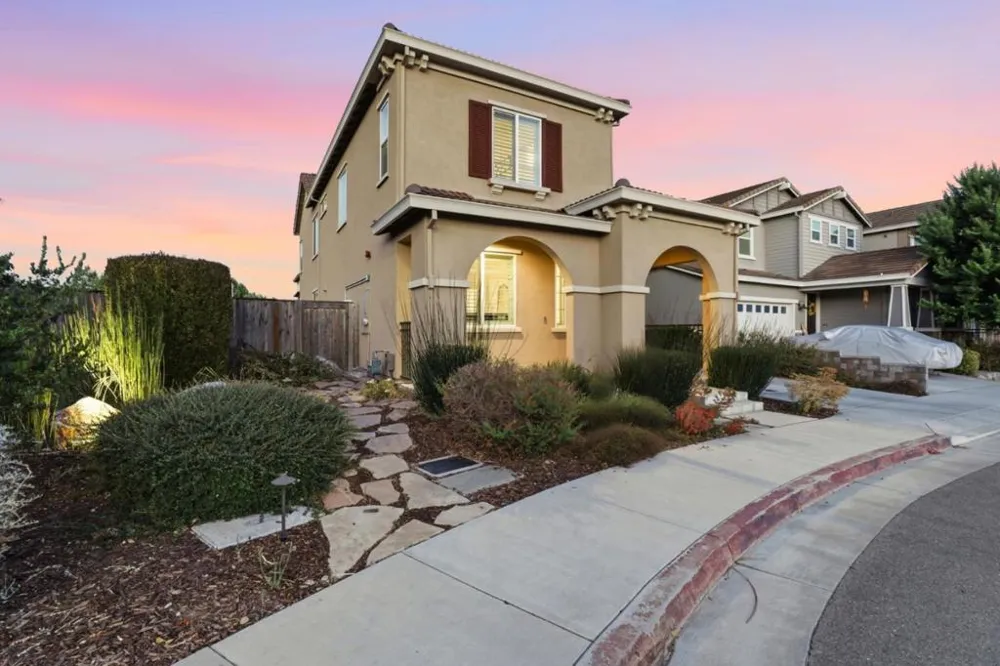 1860 Thyme Court Gilroy, CA 95020