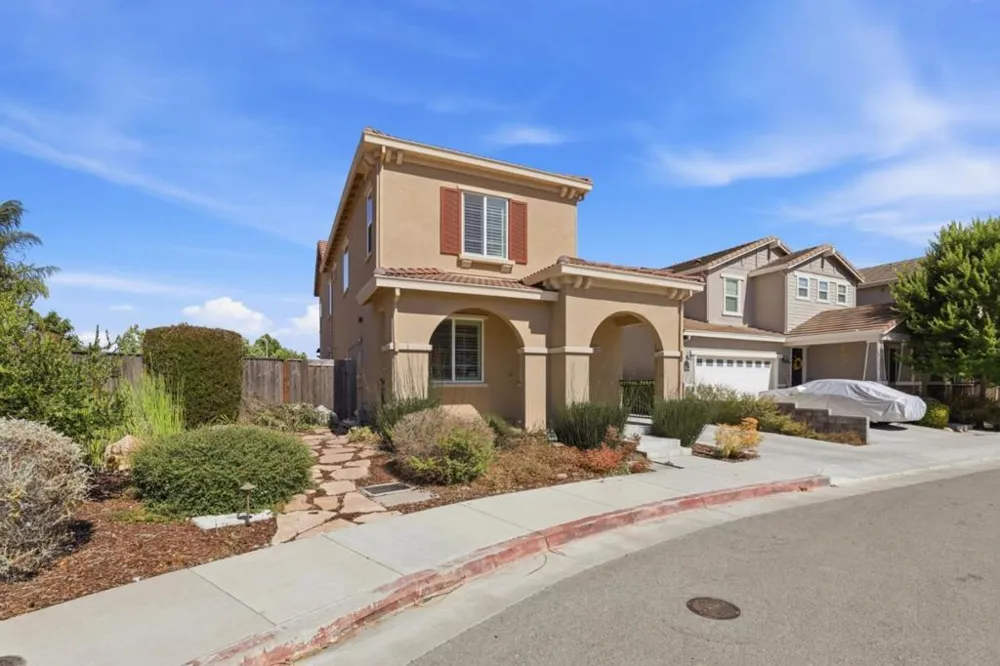 1860 Thyme Court Gilroy, CA 95020
