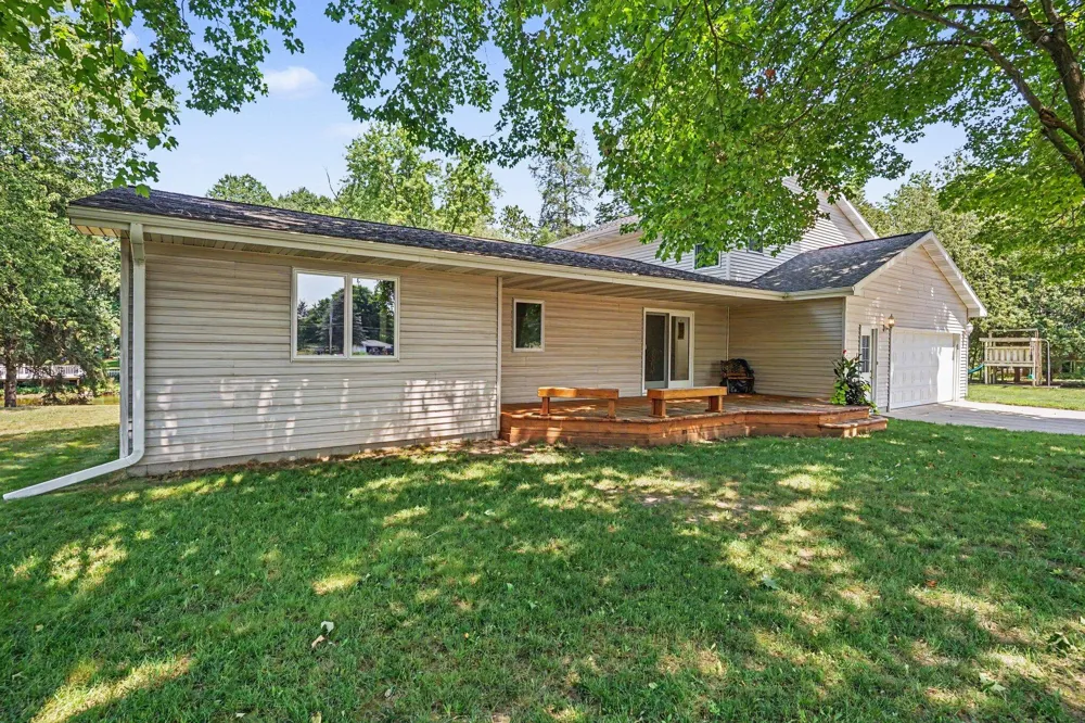9064 E M20 Hesperia, MI 49421