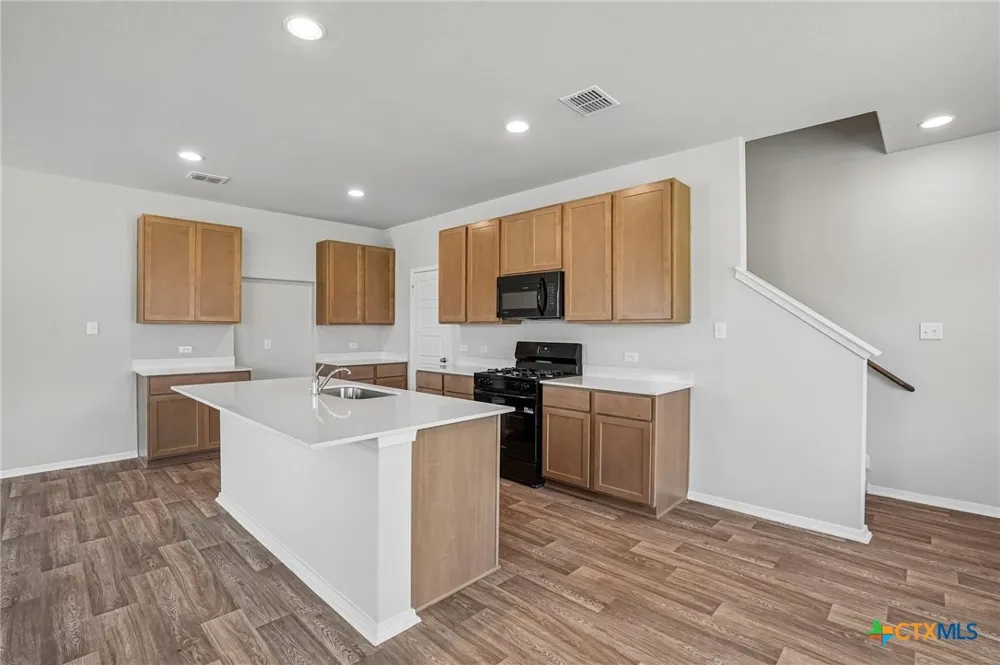 15423 Bonnethead Road San Antonio, TX 78245