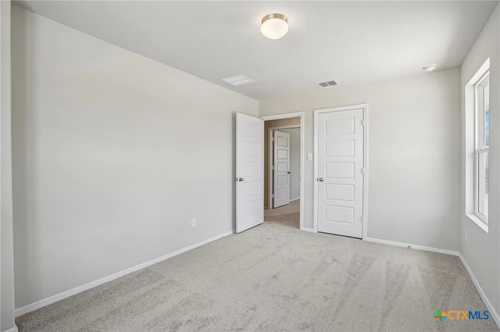 15423 Bonnethead Road San Antonio, TX 78245