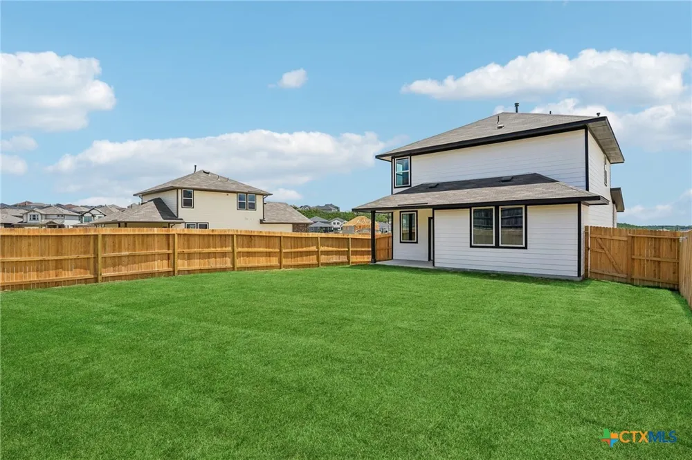 15423 Bonnethead Road San Antonio, TX 78245