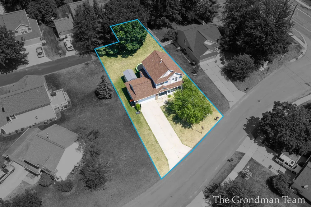 3967 E Deblaay Drive SE Kentwood City, MI 49512