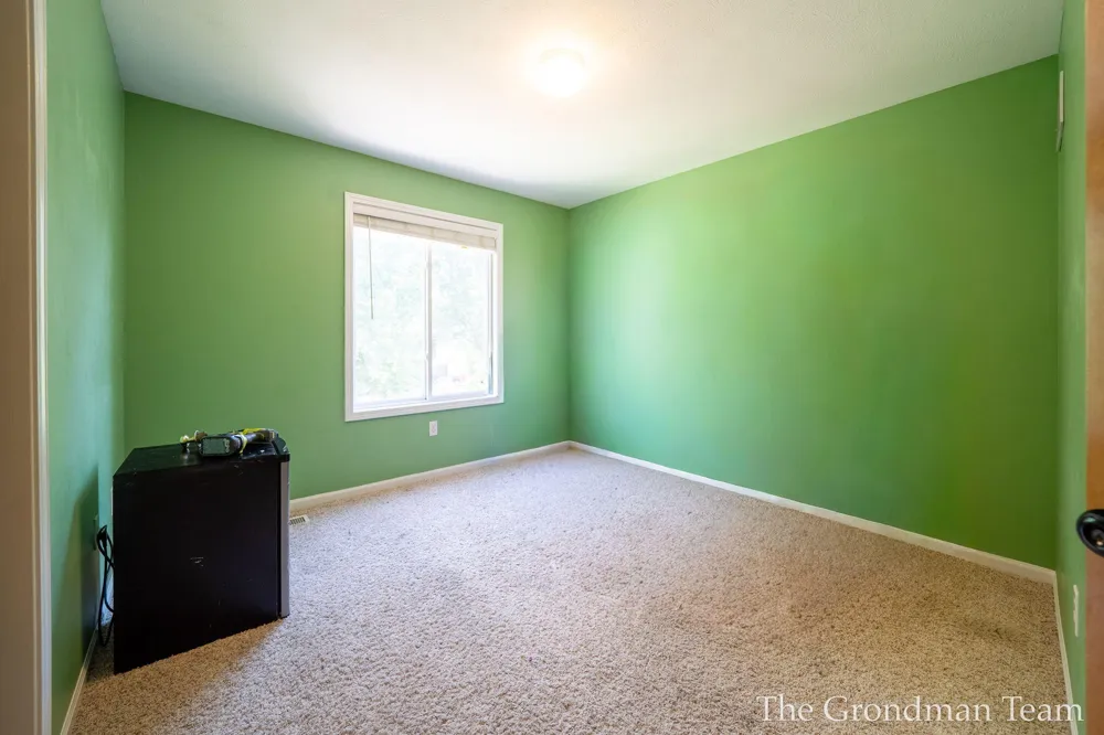 3967 E Deblaay Drive SE Kentwood City, MI 49512