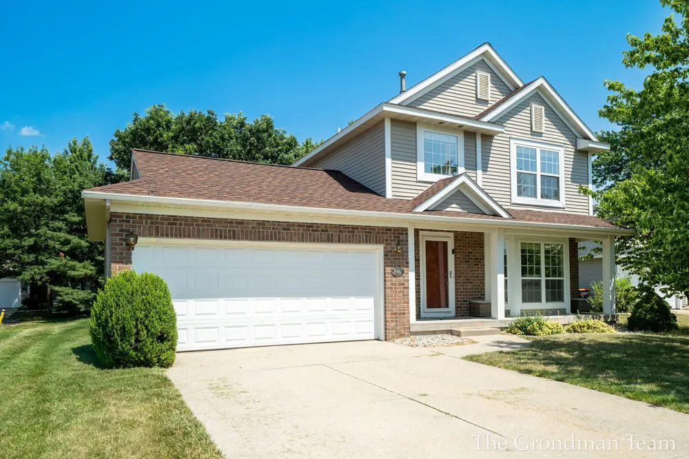3967 E Deblaay Drive SE Kentwood City, MI 49512