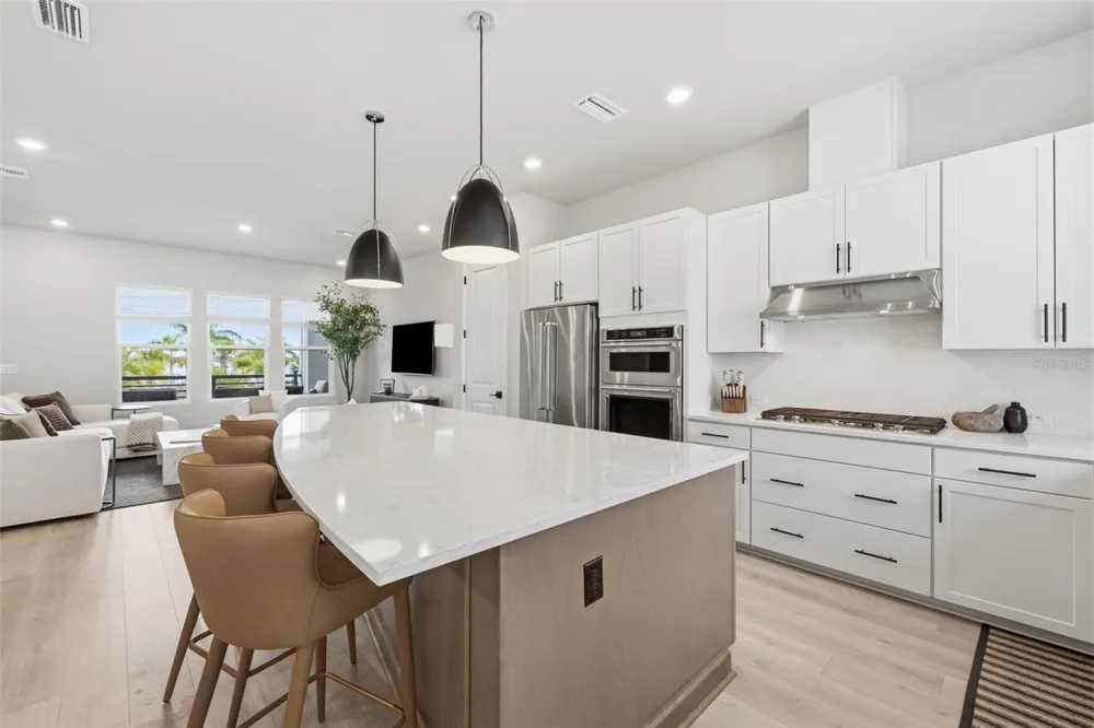 1528 SKYSAIL LANE Sarasota, FL 34240