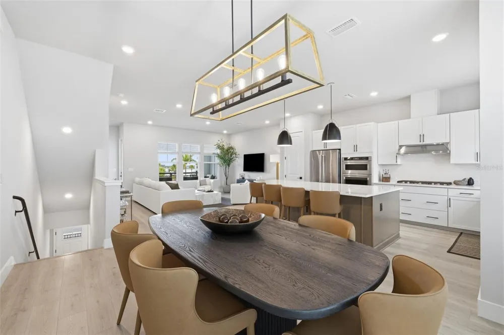 1528 SKYSAIL LANE Sarasota, FL 34240
