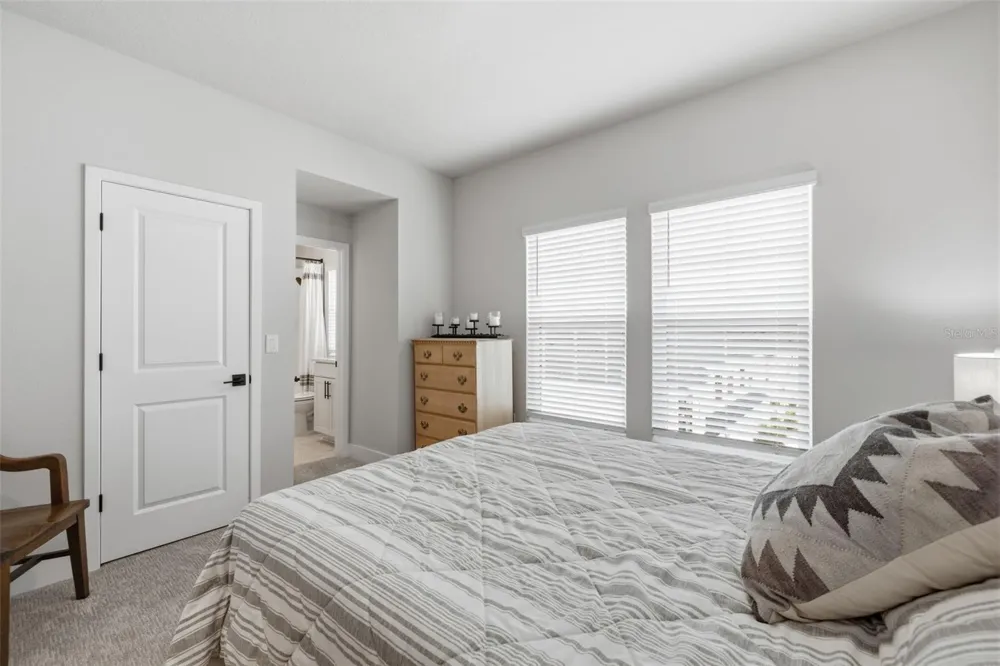 1528 SKYSAIL LANE Sarasota, FL 34240
