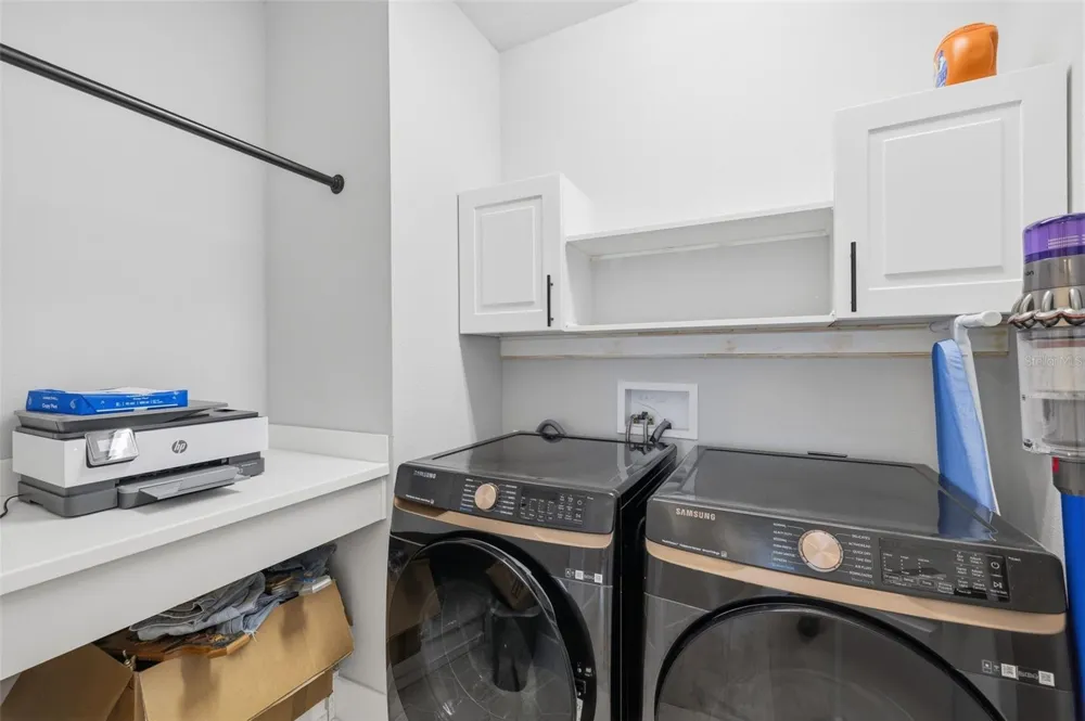 1528 SKYSAIL LANE Sarasota, FL 34240