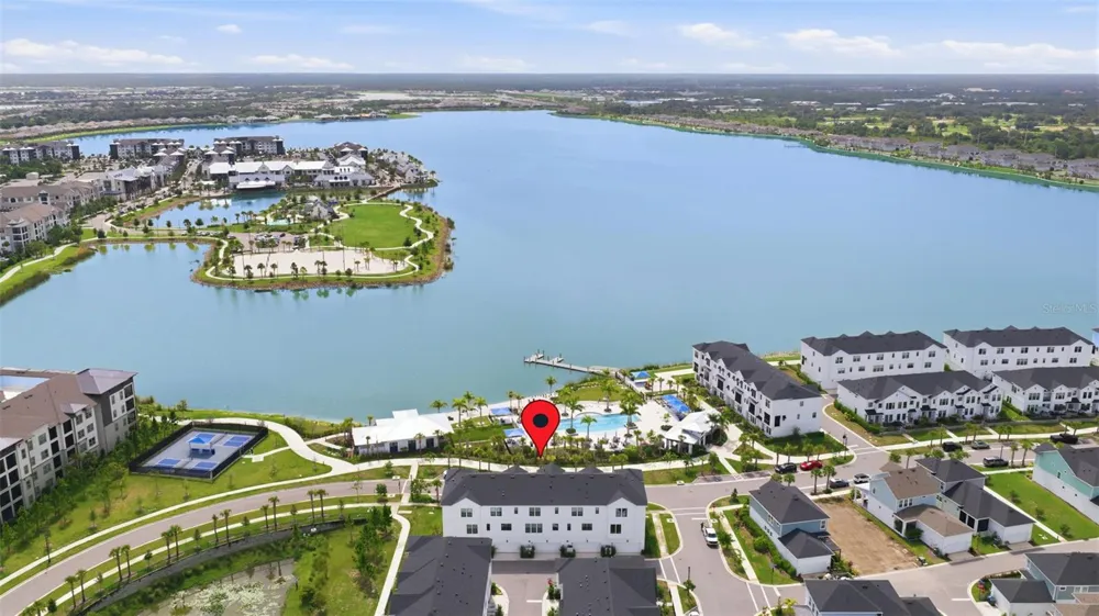 1528 SKYSAIL LANE Sarasota, FL 34240