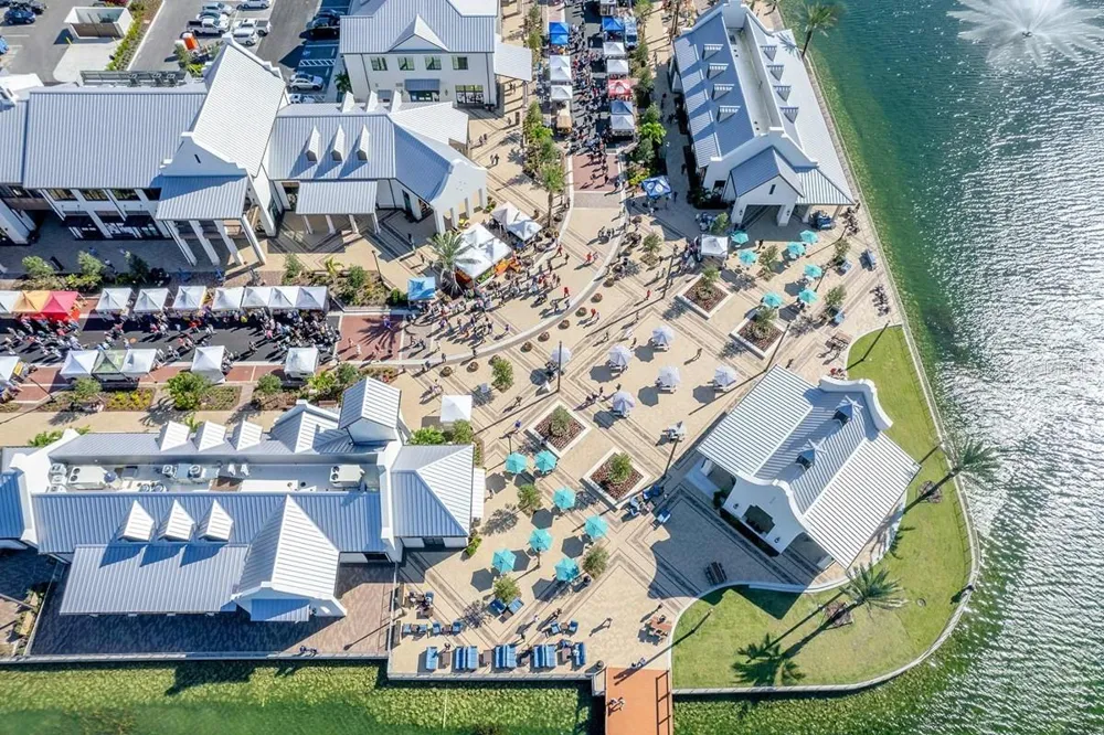 1528 SKYSAIL LANE Sarasota, FL 34240