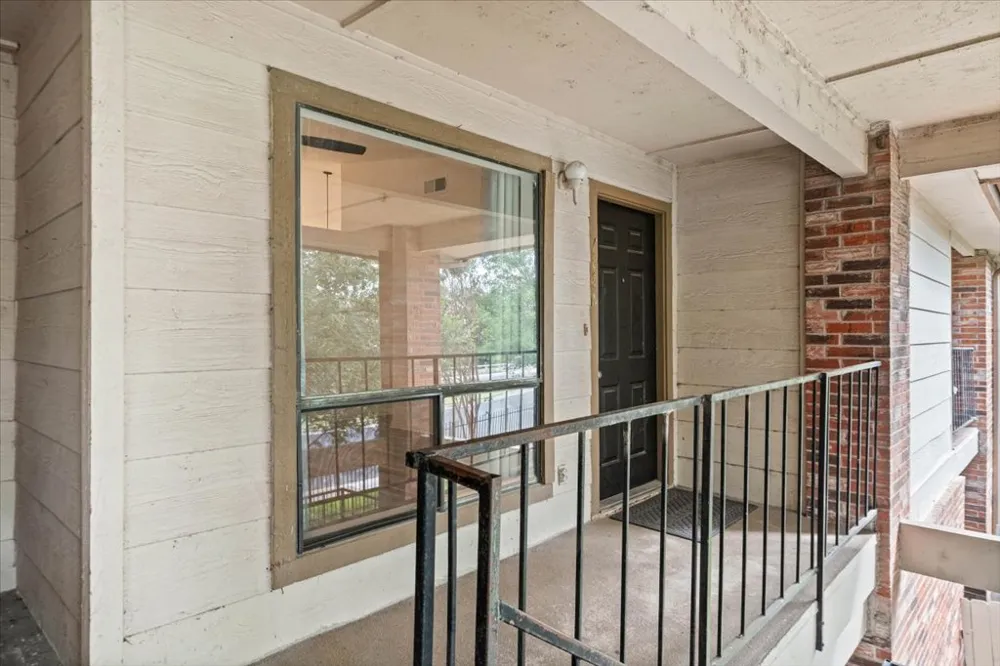 1705 Crossing Place #114 Austin, TX 78741