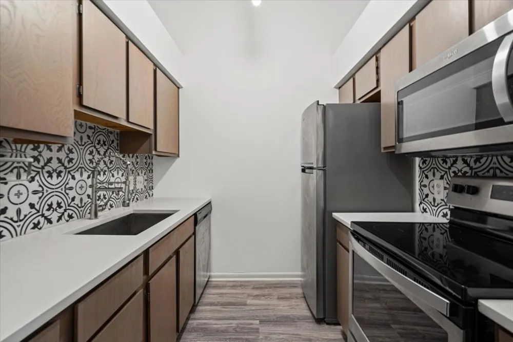 1705 Crossing Place #114 Austin, TX 78741