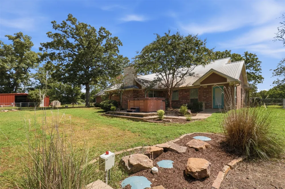 159 County Road 3195 Winnsboro, TX 75494