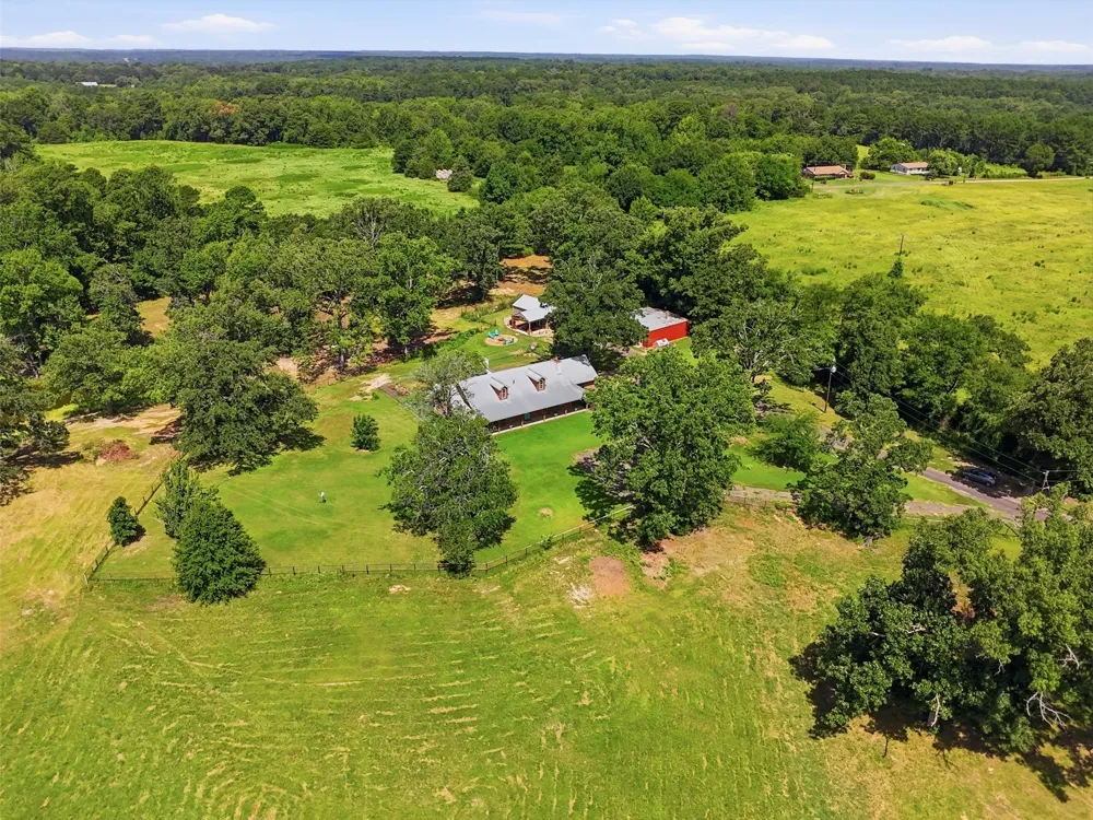 159 County Road 3195 Winnsboro, TX 75494