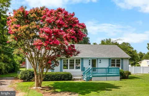 827 TRAVELERS REST