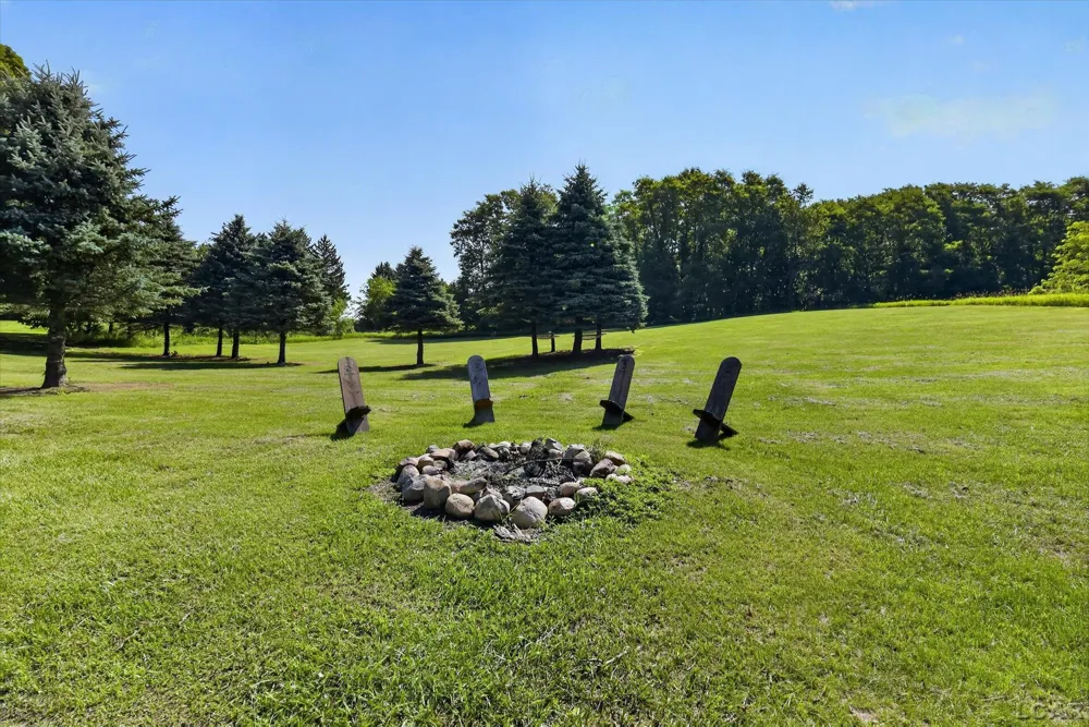 12931 Beecher Road Pittsford Township, MI 49247