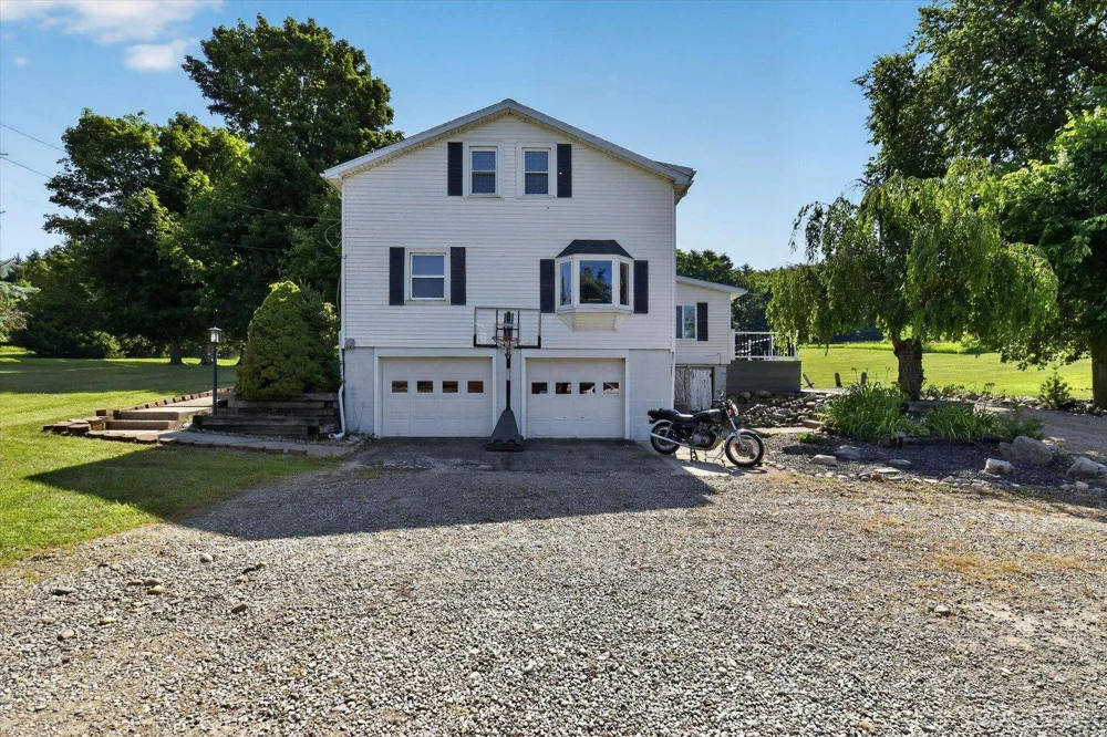 12931 Beecher Road Pittsford Township, MI 49247