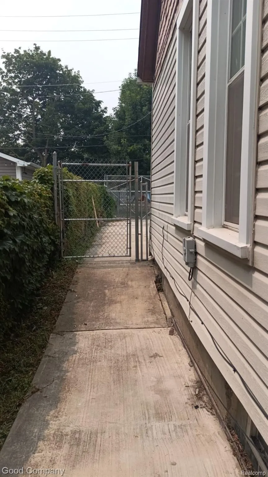 1521 18th Street Detroit City, MI 48216