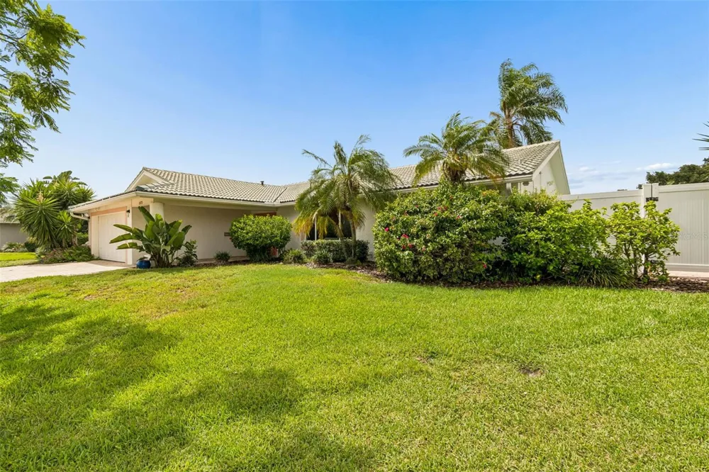 1473 50TH AVENUE NE St Petersburg, FL 33703