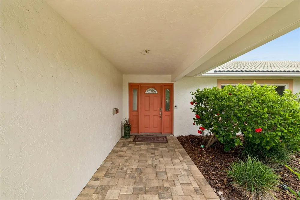 1473 50TH AVENUE NE St Petersburg, FL 33703