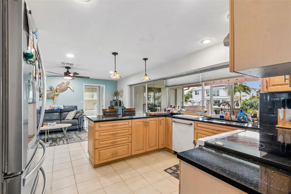 1473 50TH AVENUE NE St Petersburg, FL 33703