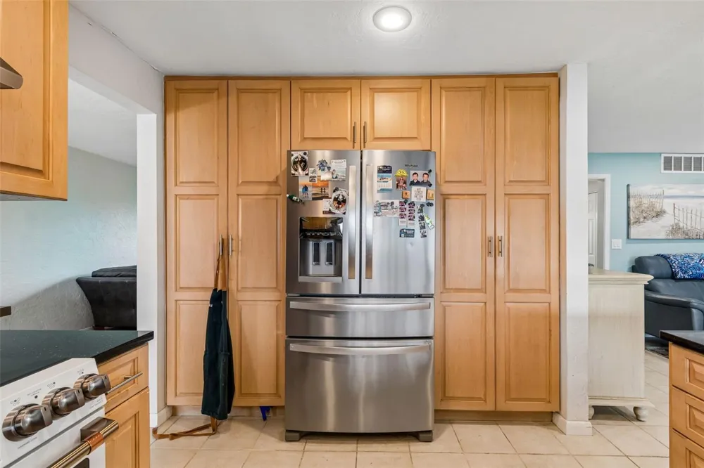 1473 50TH AVENUE NE St Petersburg, FL 33703